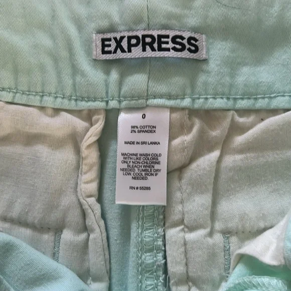 Express Short - Picture 2 of 3